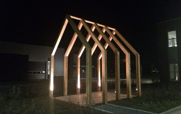 Kramer Houtbewerking montage staande constructie Kramer Houtbewerking montage staande constructie
