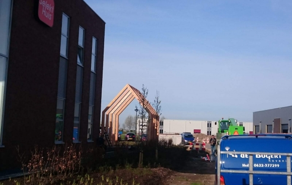 Kramer Houtbewerking montage staande constructie Kramer Houtbewerking montage staande constructie